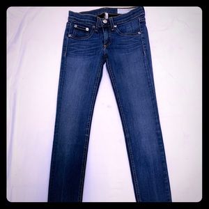 Skinny leg denim rag and bone size 24